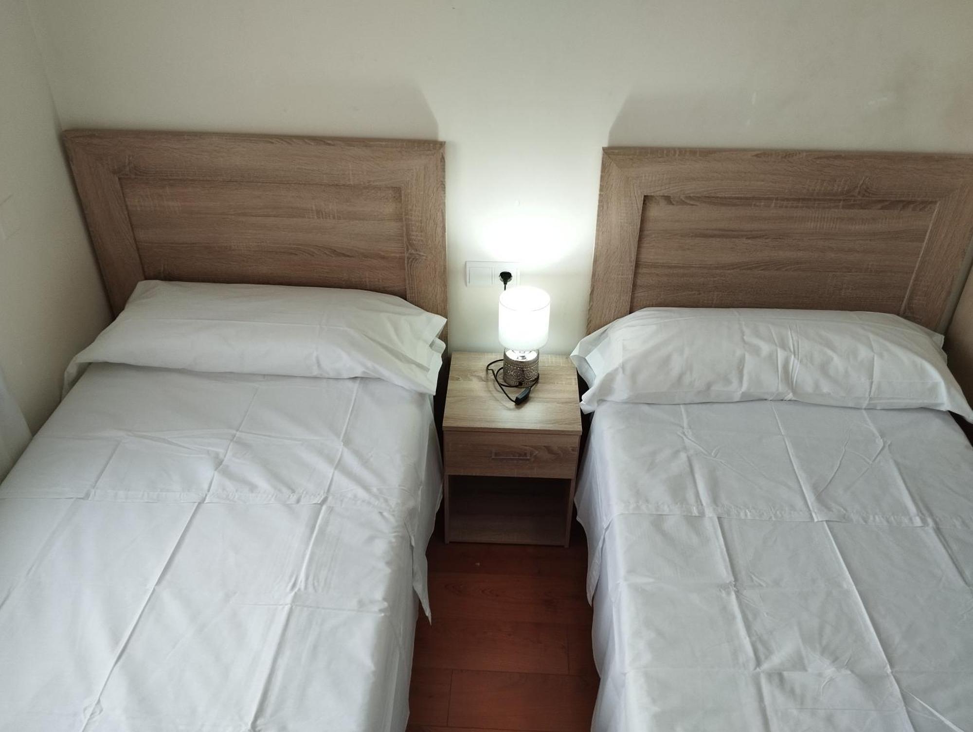 El Descanso Del Aguila -Parking Y Wifi Incluido- Torre Del Mar Exterior photo